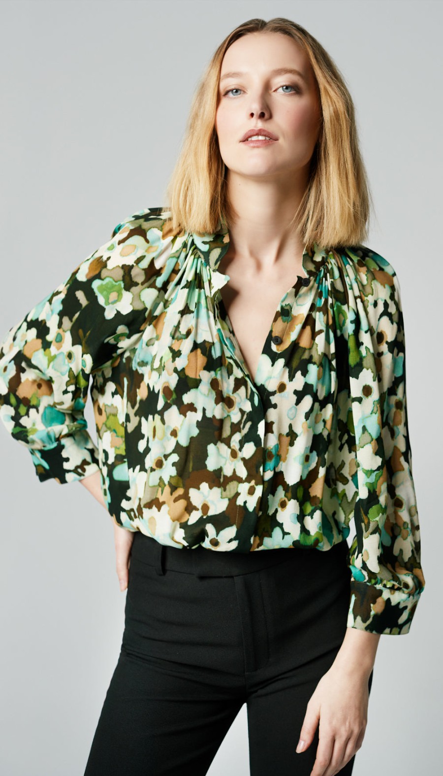 Tops ShopSmythe | Gathered Blouse