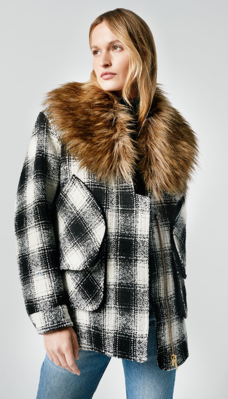 Accessories ShopSmythe | Magnetic Faux Fur Collar